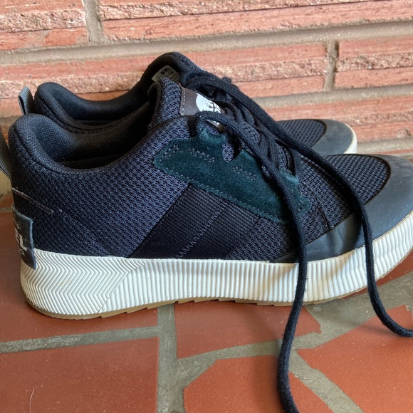 SOREL Out n About Waterproof Sneakers - Picture 9 of 10